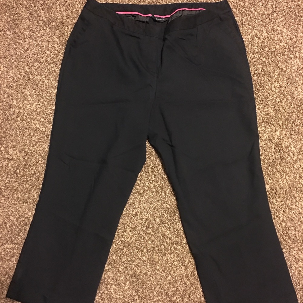 BLACK WORK CAPRIS